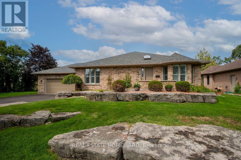 8 ISLAND BAY DRIVE Property Photo 1