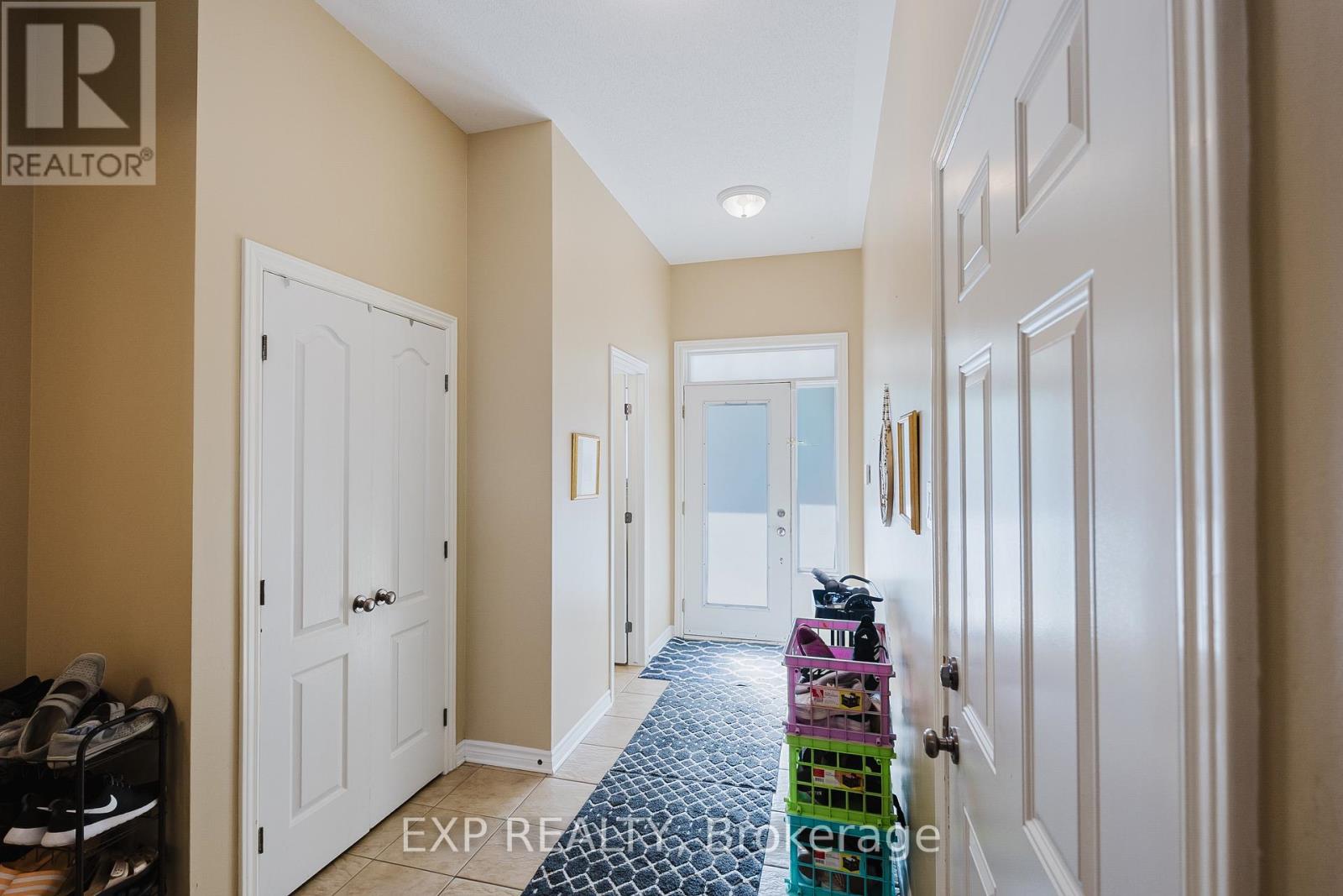 111 Whetstone Crescent Property Photo 3
