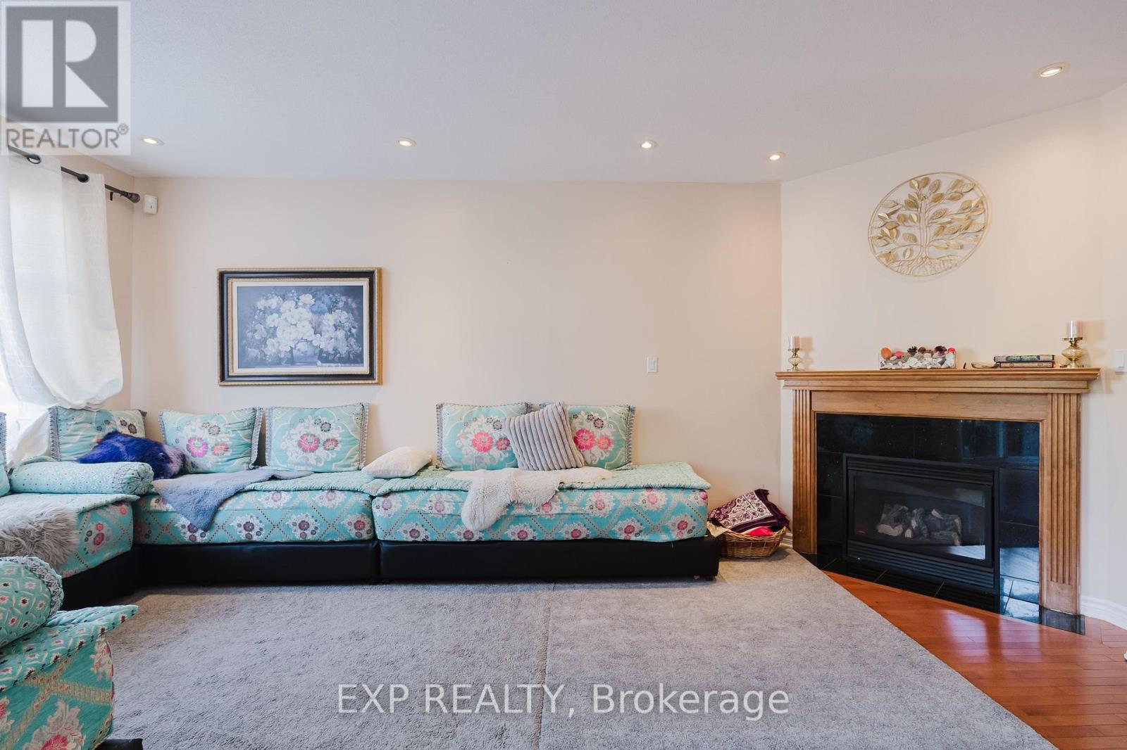 111 Whetstone Crescent Property Photo 7