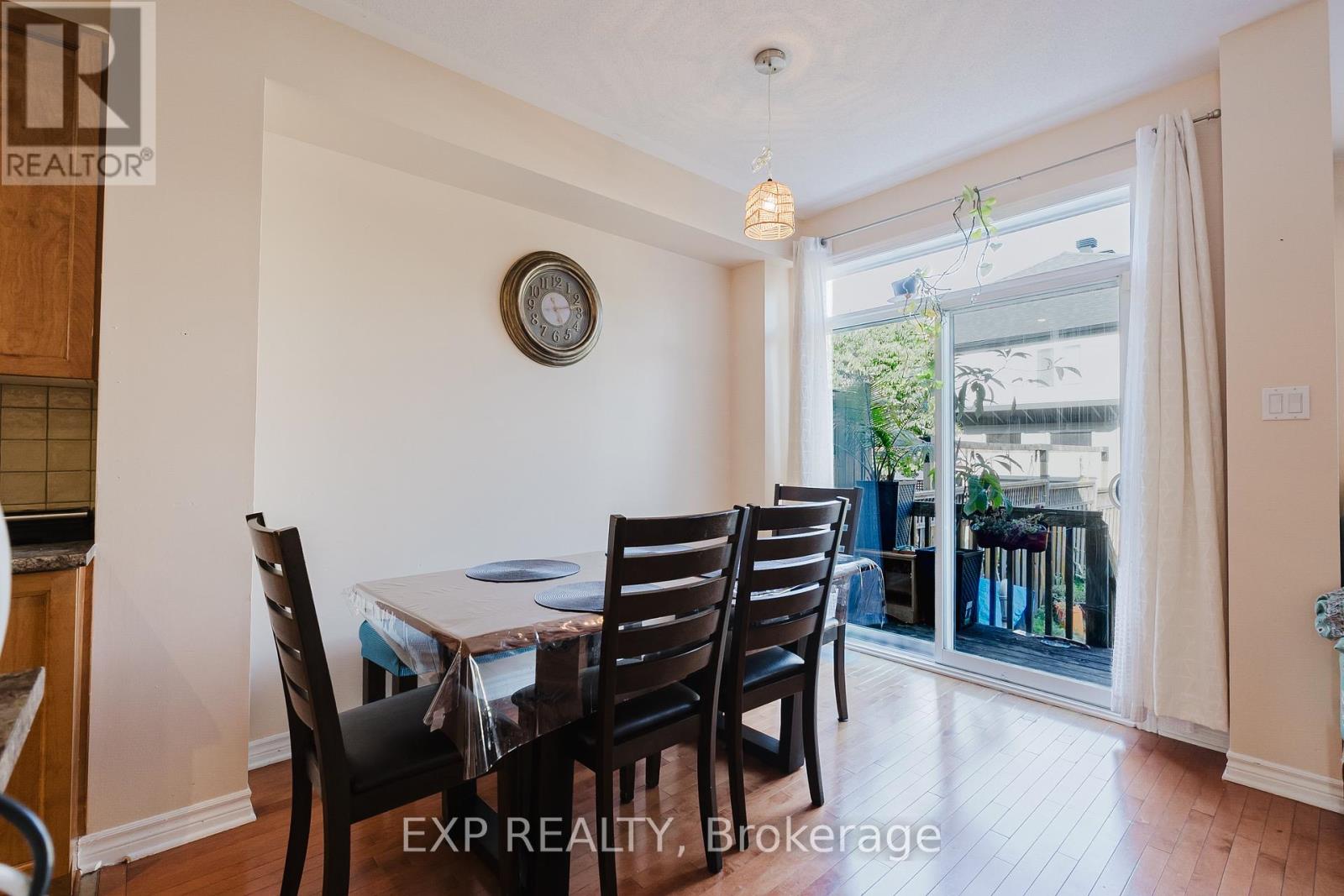 111 Whetstone Crescent Property Photo 12
