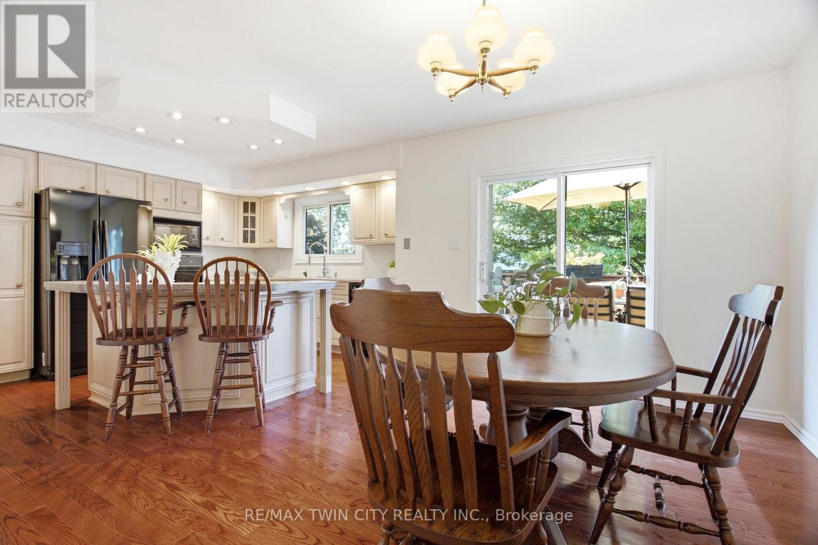 25 Alice Crescent Property Photo 12