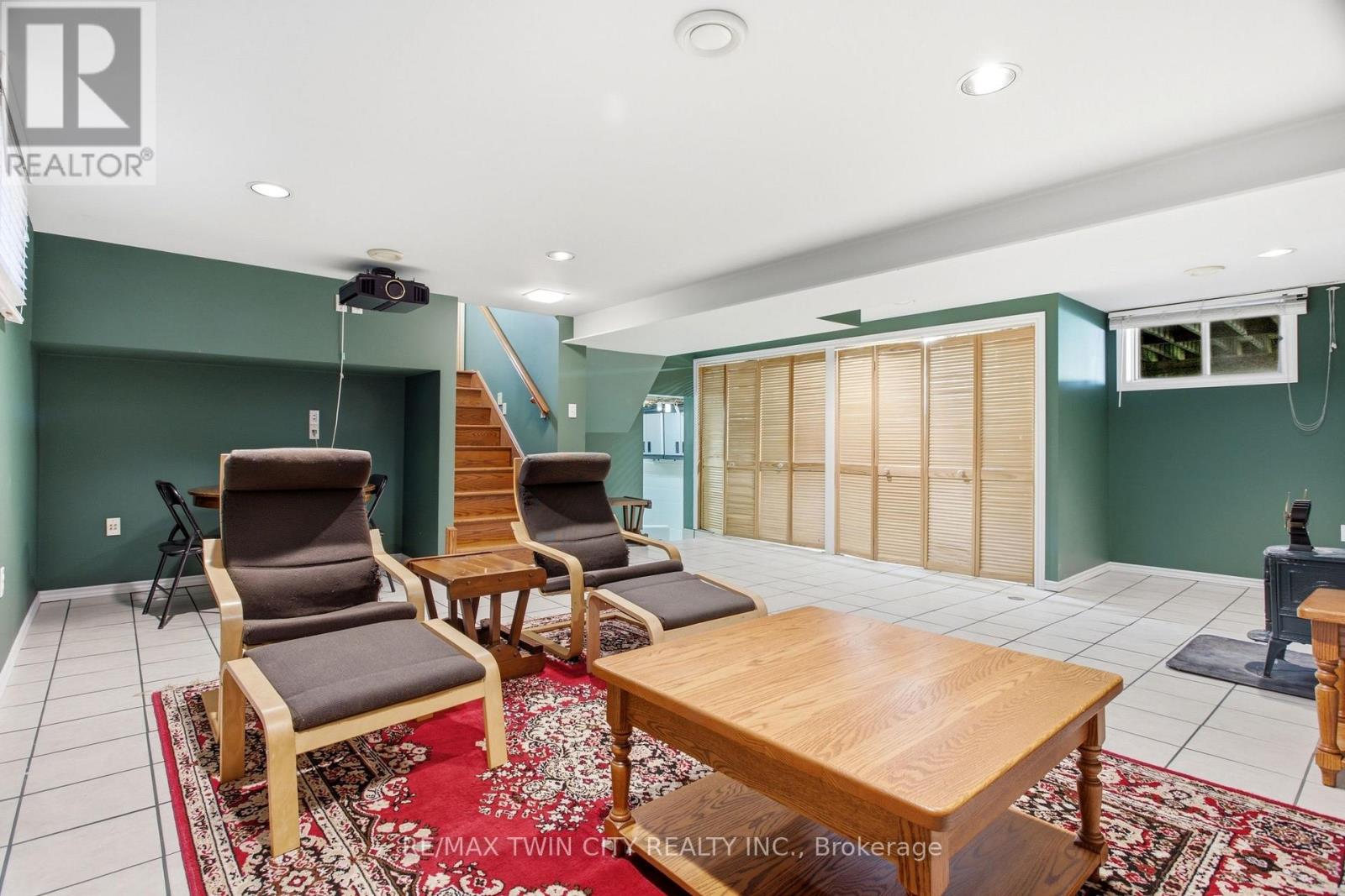25 Alice Crescent Property Photo 30