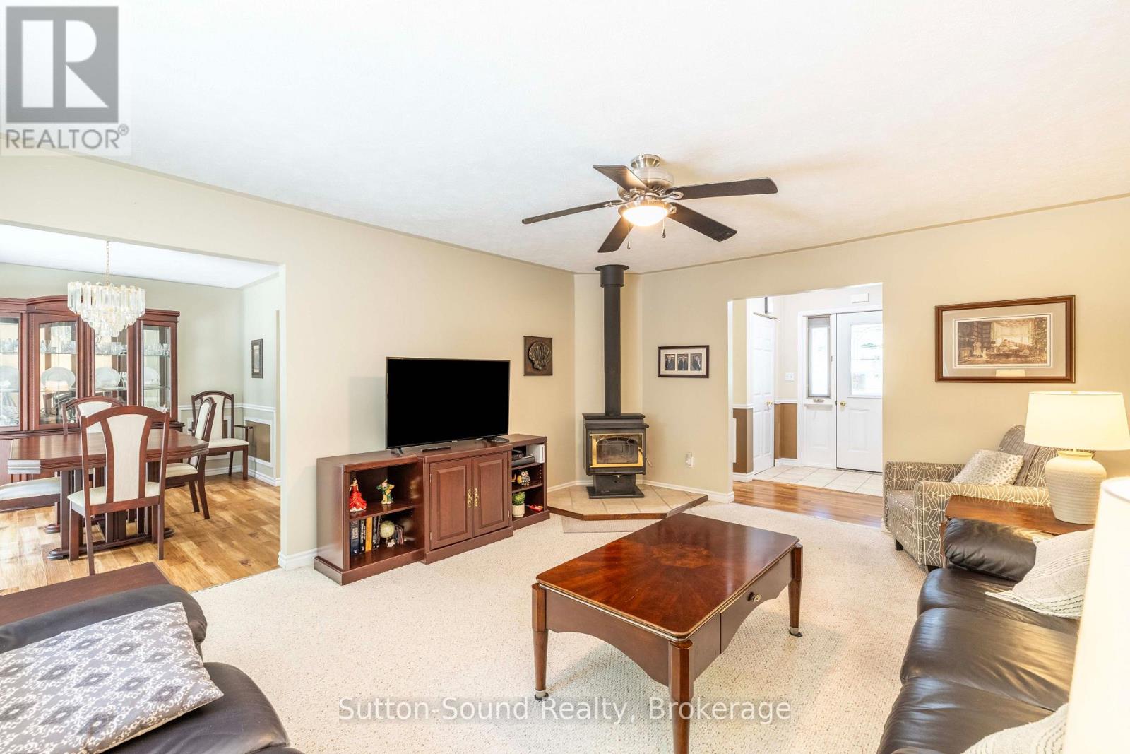 14 Shamrock Boulevard Property Photo 7