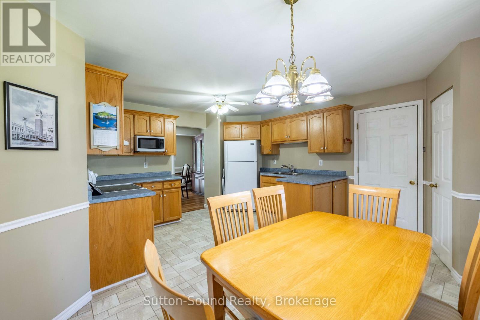 14 Shamrock Boulevard Property Photo 12