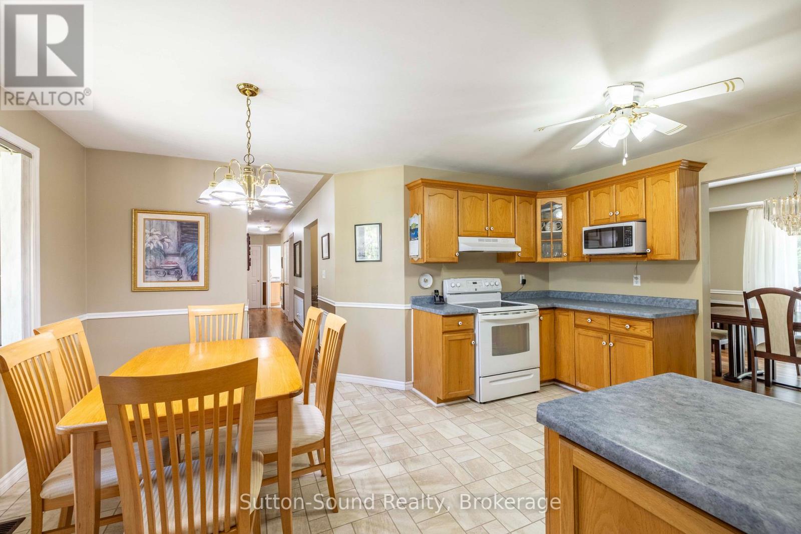 14 Shamrock Boulevard Property Photo 13