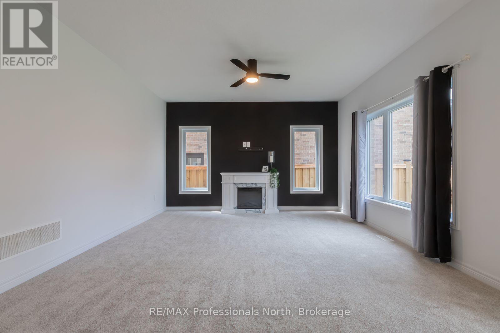 75 Eaglecrest Avenue Property Photo 12