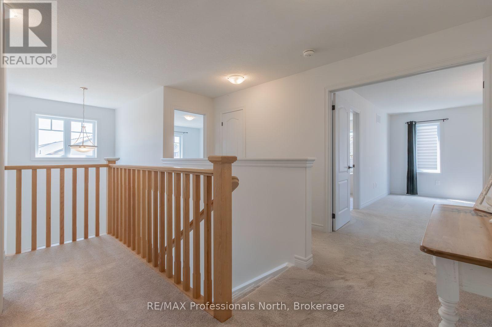 75 Eaglecrest Avenue Property Photo 20