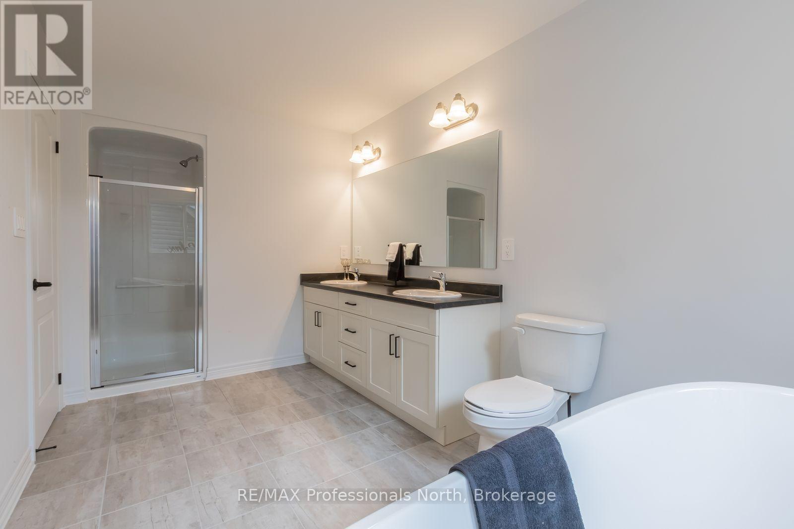 75 Eaglecrest Avenue Property Photo 31