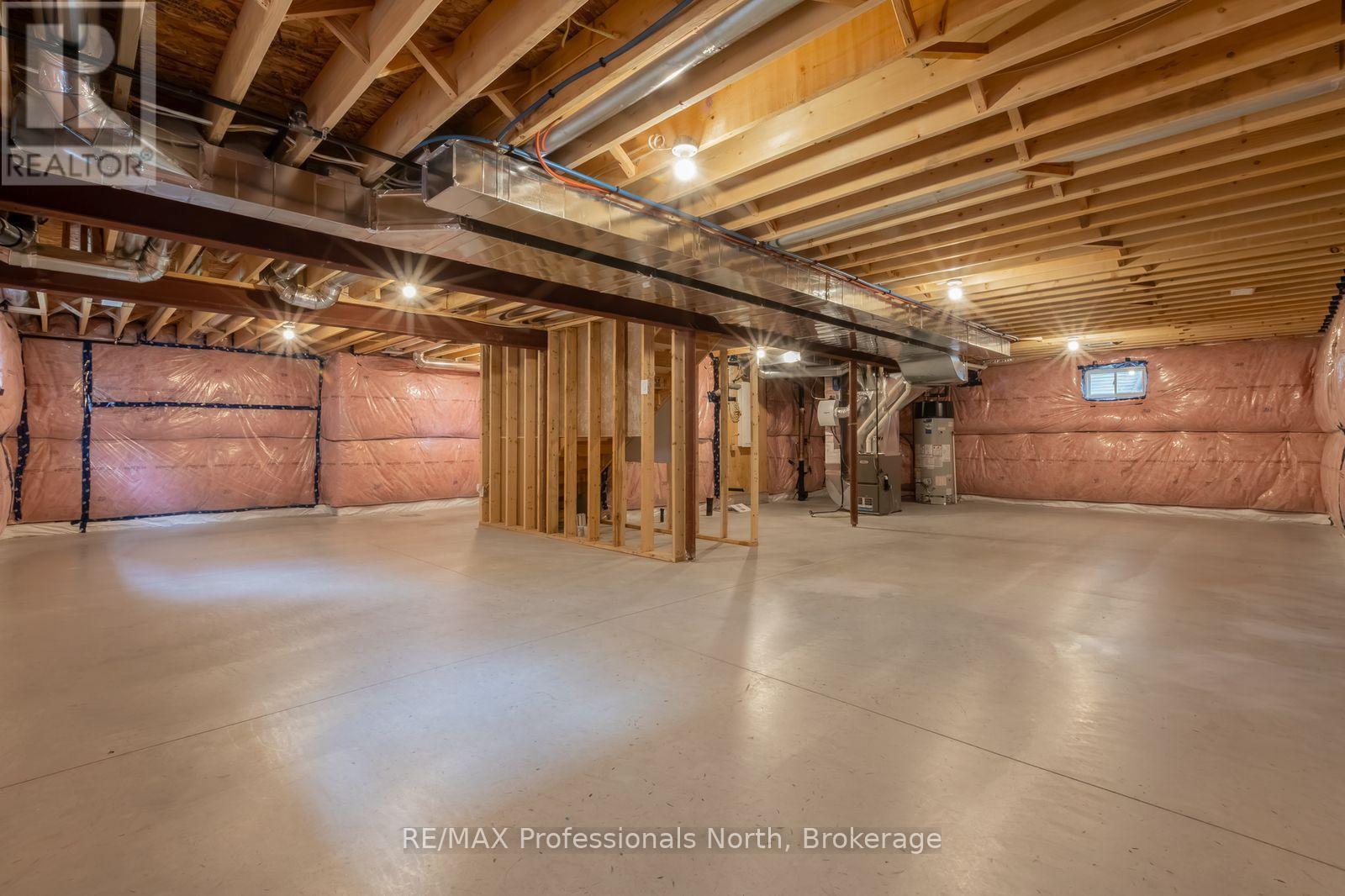 75 Eaglecrest Avenue Property Photo 34