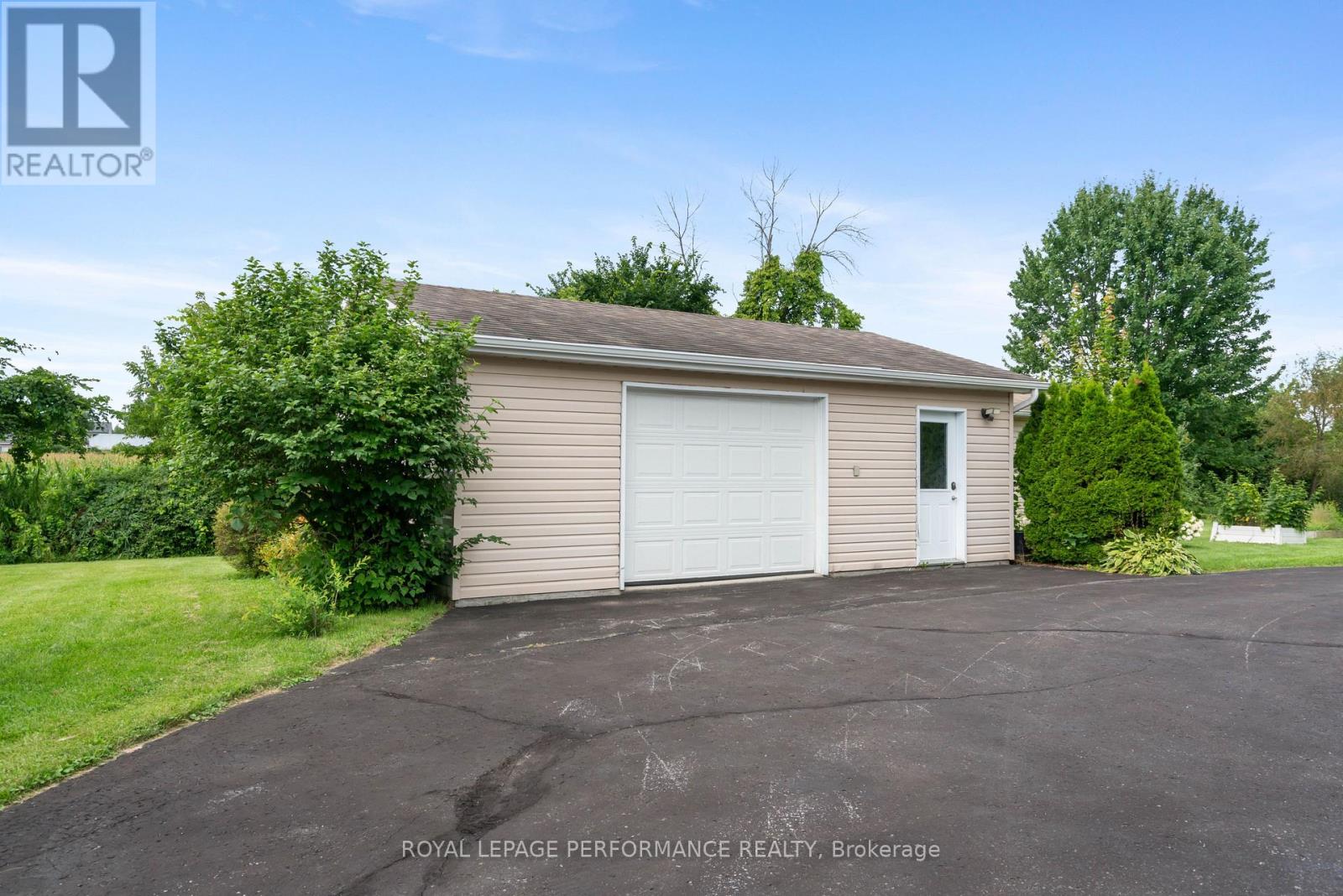 18245 Tyotown Road Property Photo 32
