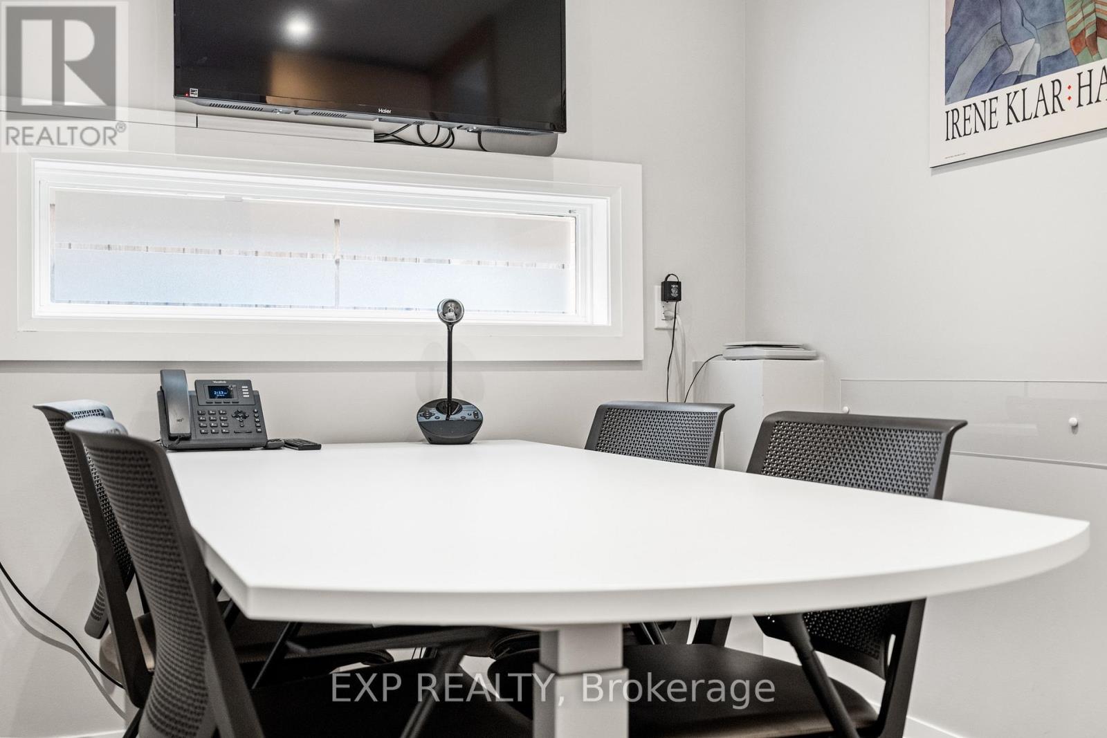 360 Ravenhill Avenue E Property Photo 12