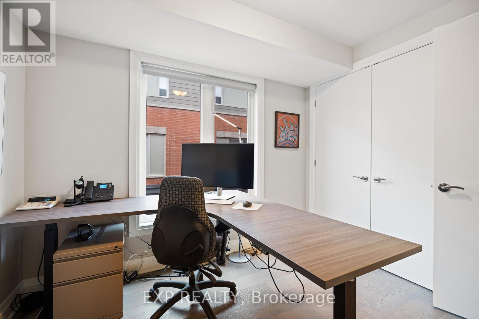 360 Ravenhill Avenue E Property Photo 14