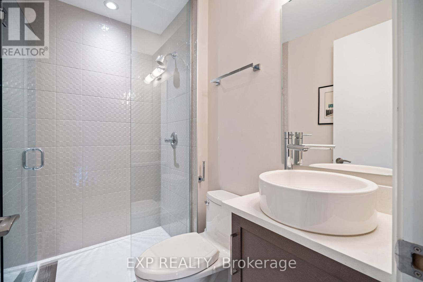 360 Ravenhill Avenue E Property Photo 23