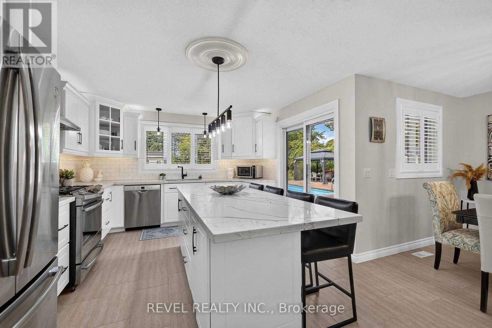 1036 Shellard Side Road Property Photo 15
