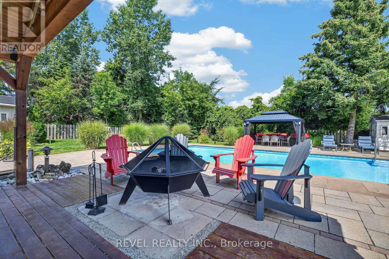 1036 Shellard Side Road Property Photo 36