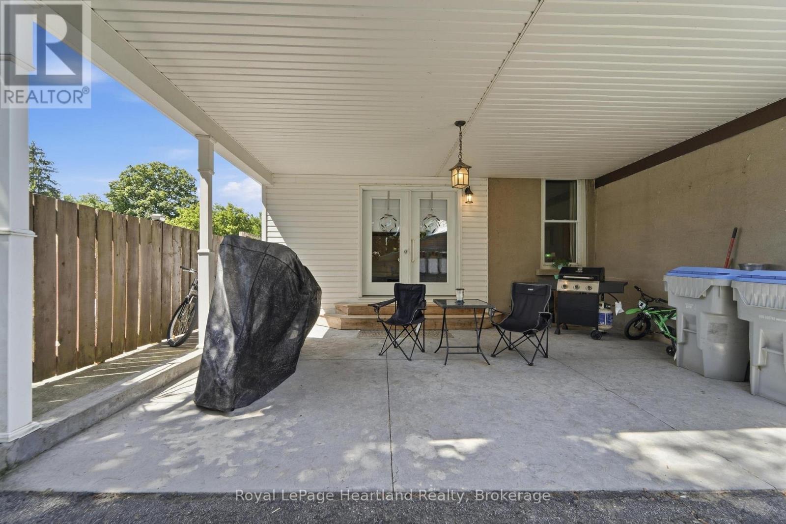 109 Goderich Street Property Photo 37