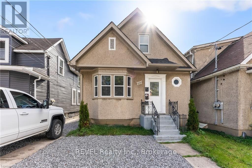 UPPER - 28 DIVISION STREET Property Photo 1