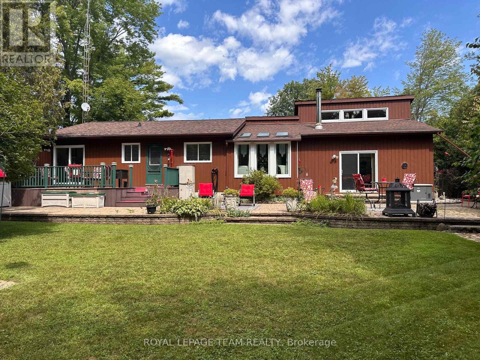 1663 Christina Crescent Property Photo 1