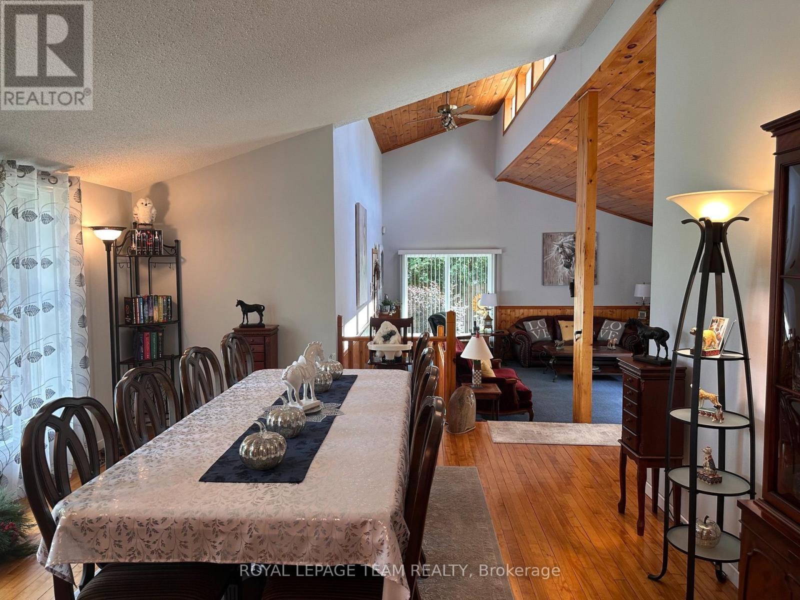 1663 Christina Crescent Property Photo 10