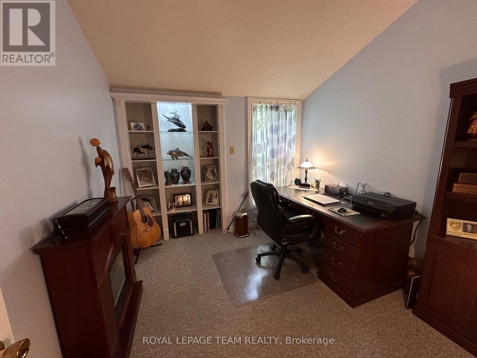 1663 Christina Crescent Property Photo 16
