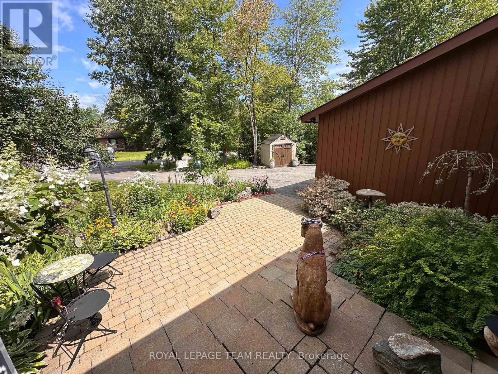 1663 Christina Crescent Property Photo 30