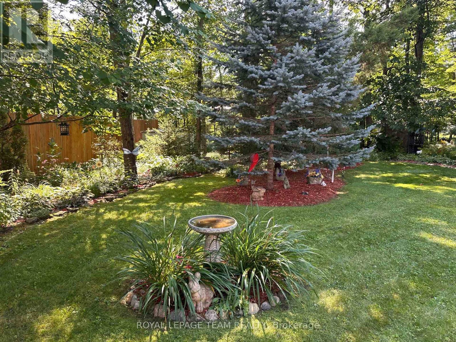 1663 Christina Crescent Property Photo 35