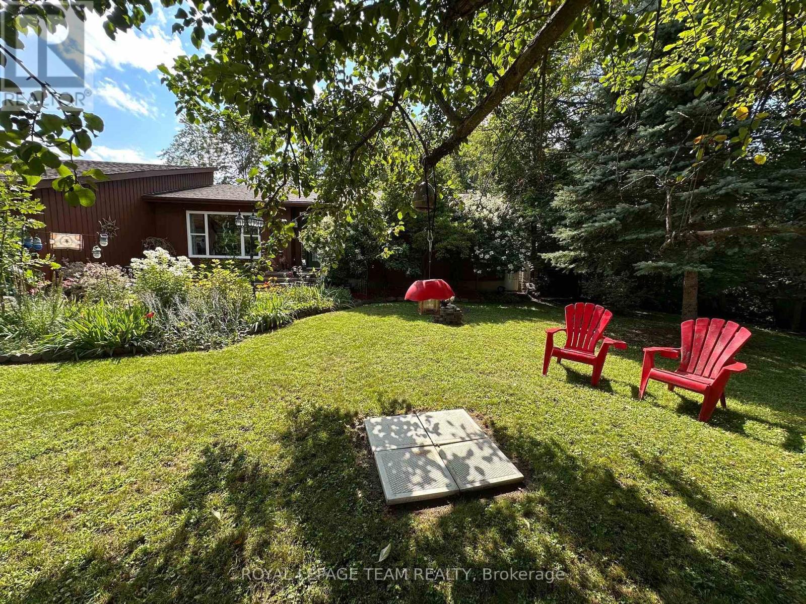 1663 Christina Crescent Property Photo 41