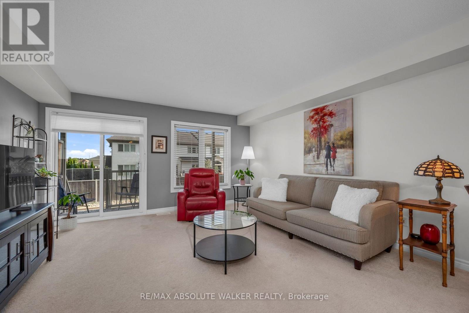 2414 Esprit Drive Property Photo 14