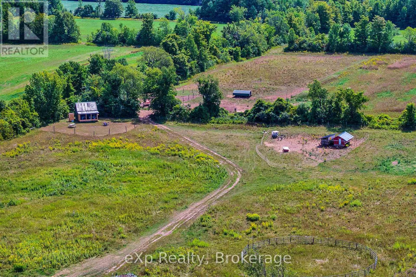805092 Sideroad 25 Property Photo 37