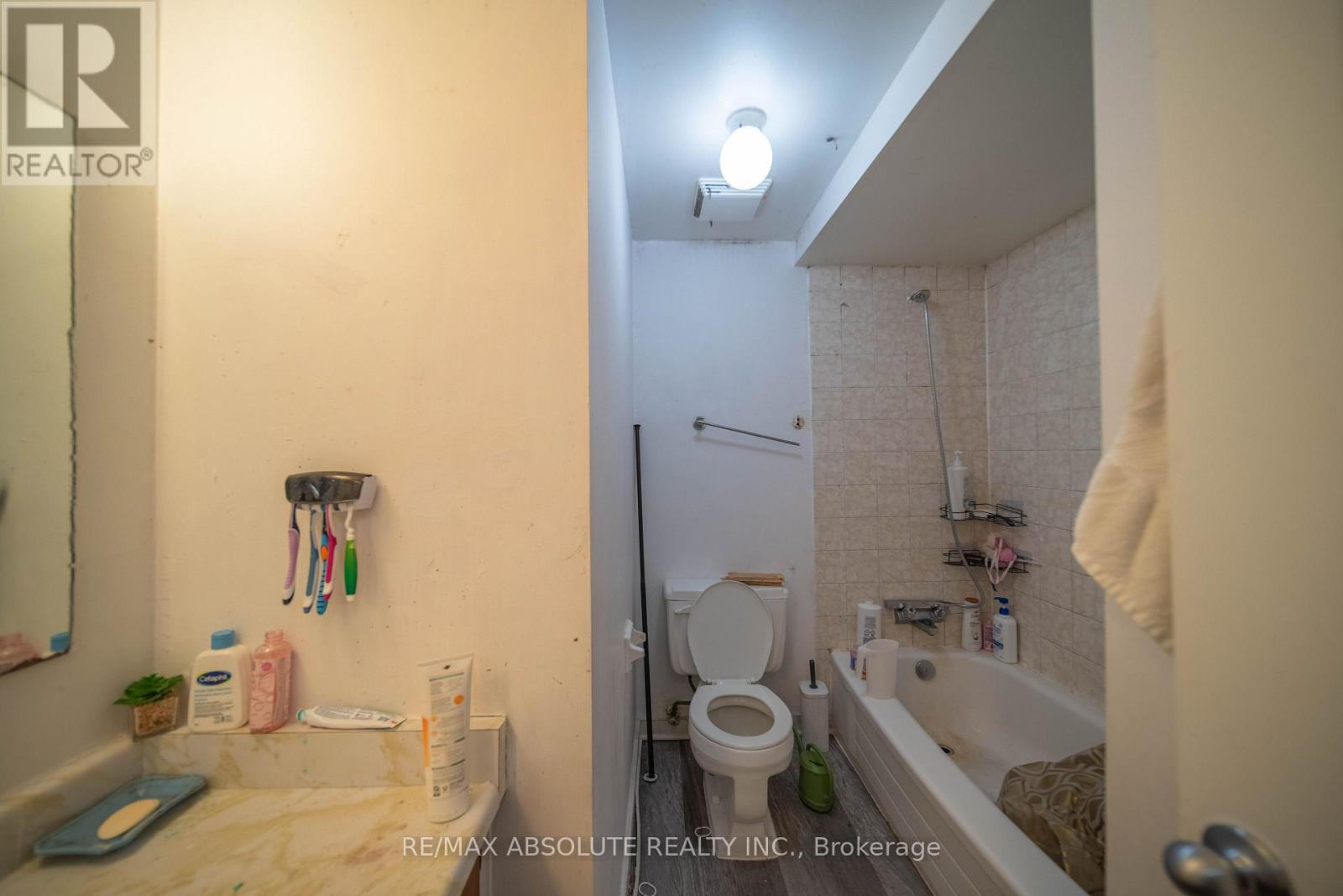 30 E Sonnet Crescent Property Photo 15
