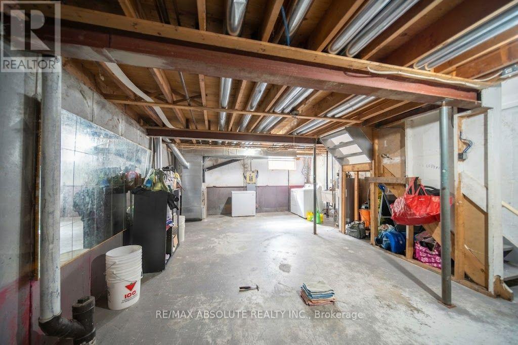 30 E Sonnet Crescent Property Photo 17