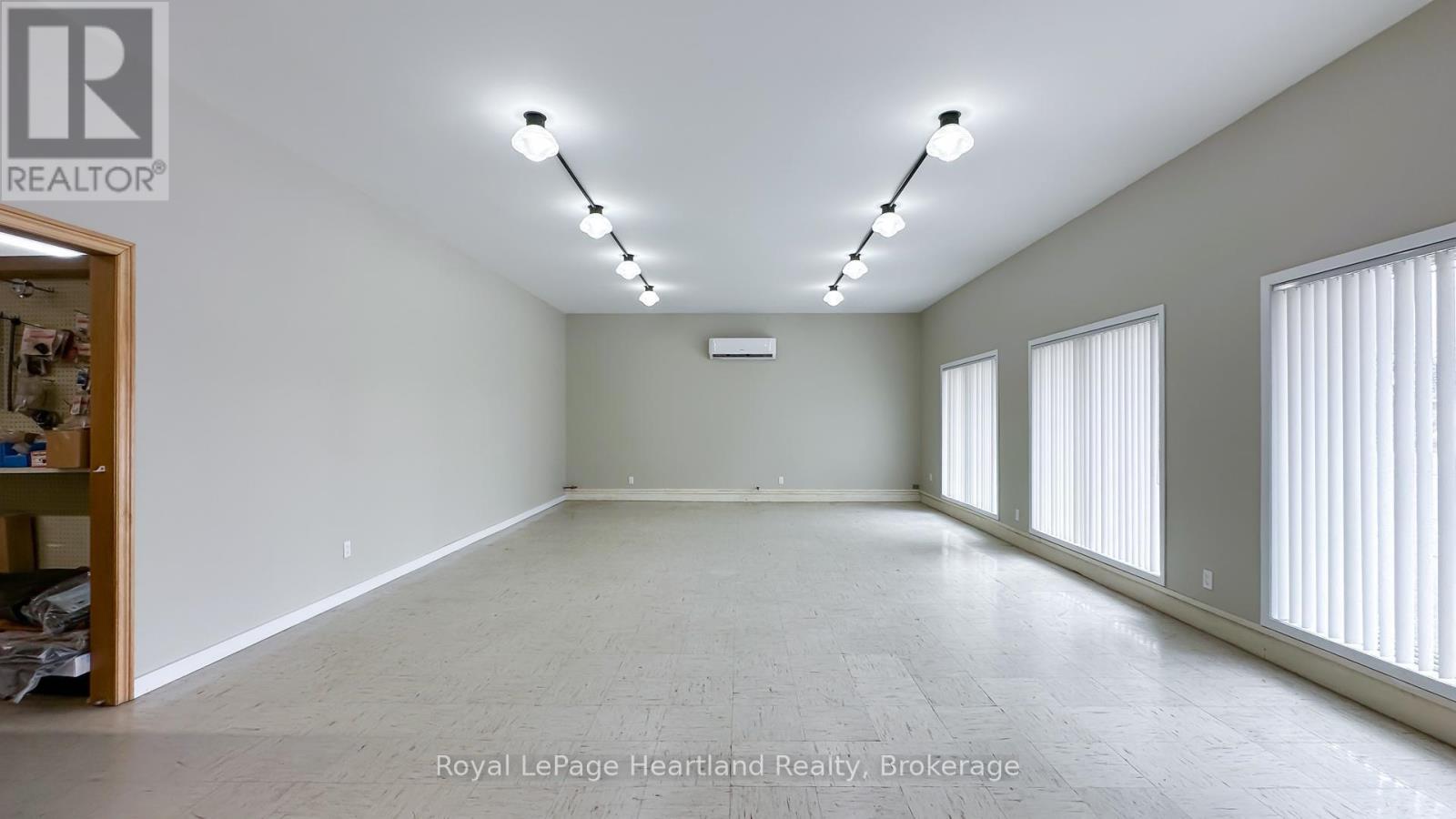 262 Bayfield Road Property Photo 3