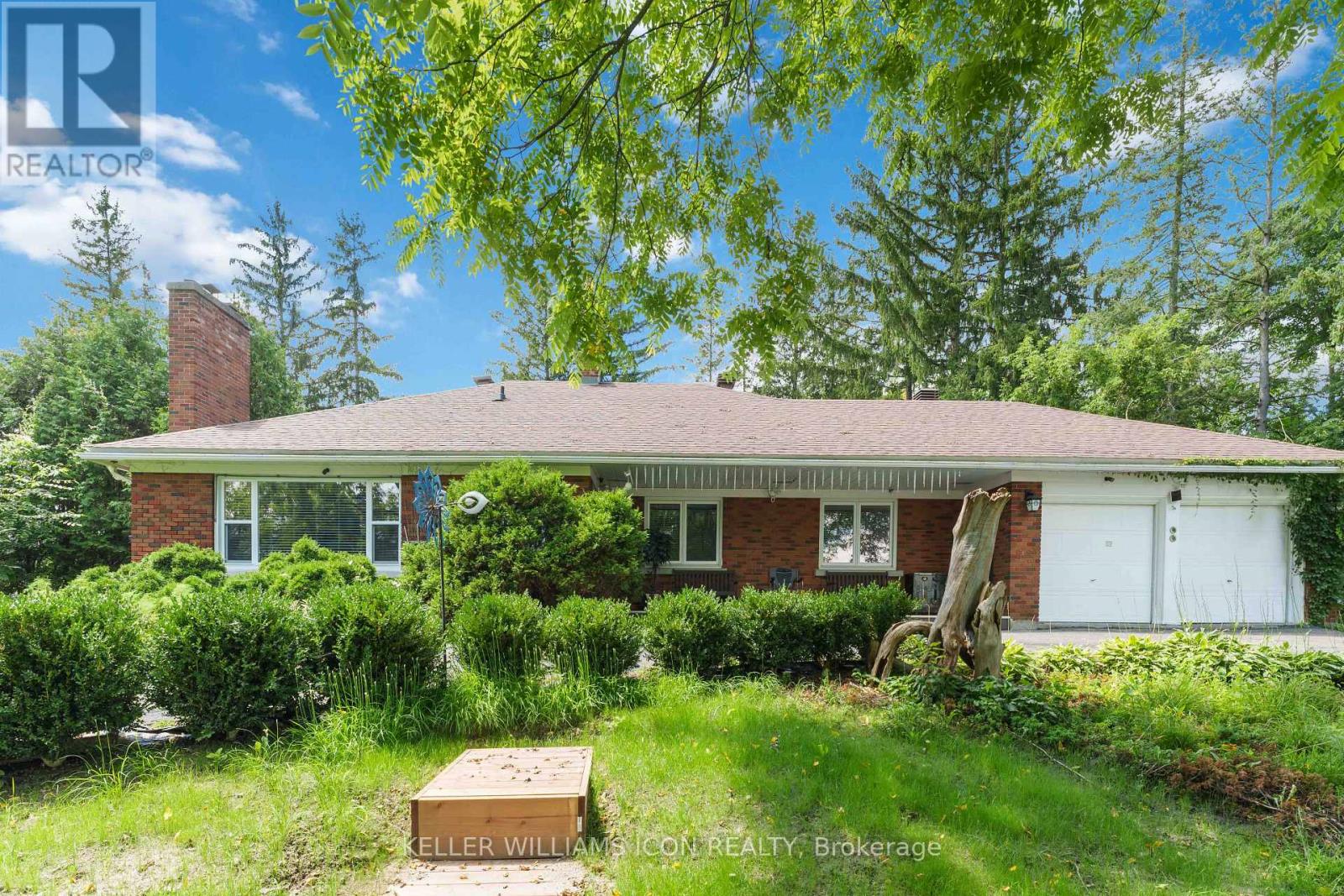 2770 Prince Of Wales Drive Property Photo 1
