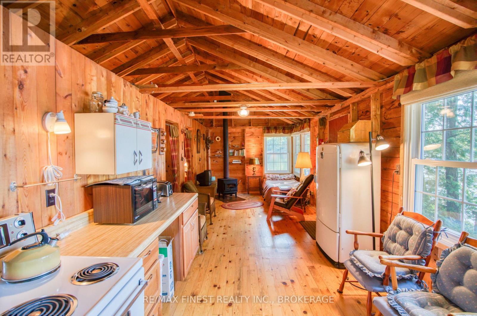 1041a Glass Lane Property Photo 8