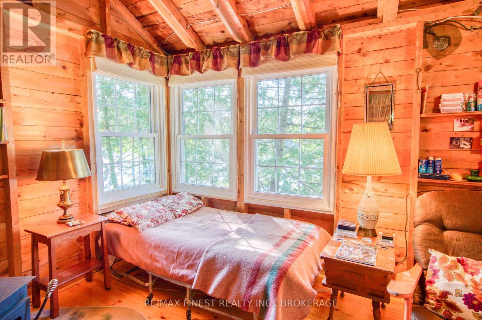 1041a Glass Lane Property Photo 16