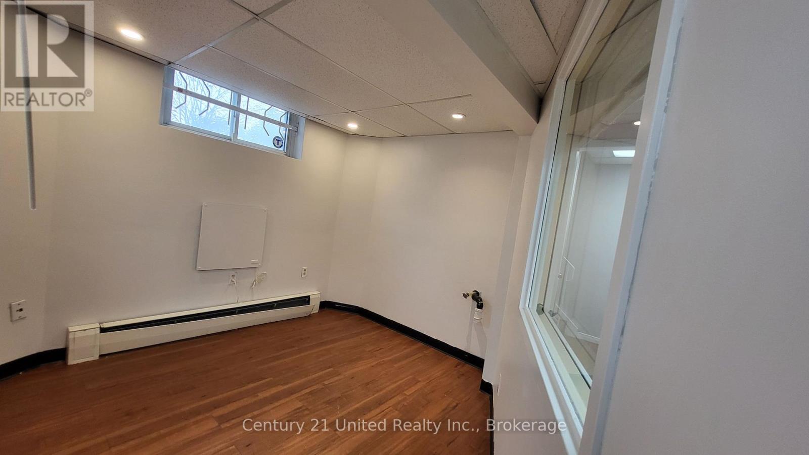 80 Hunter Street E Property Photo 14