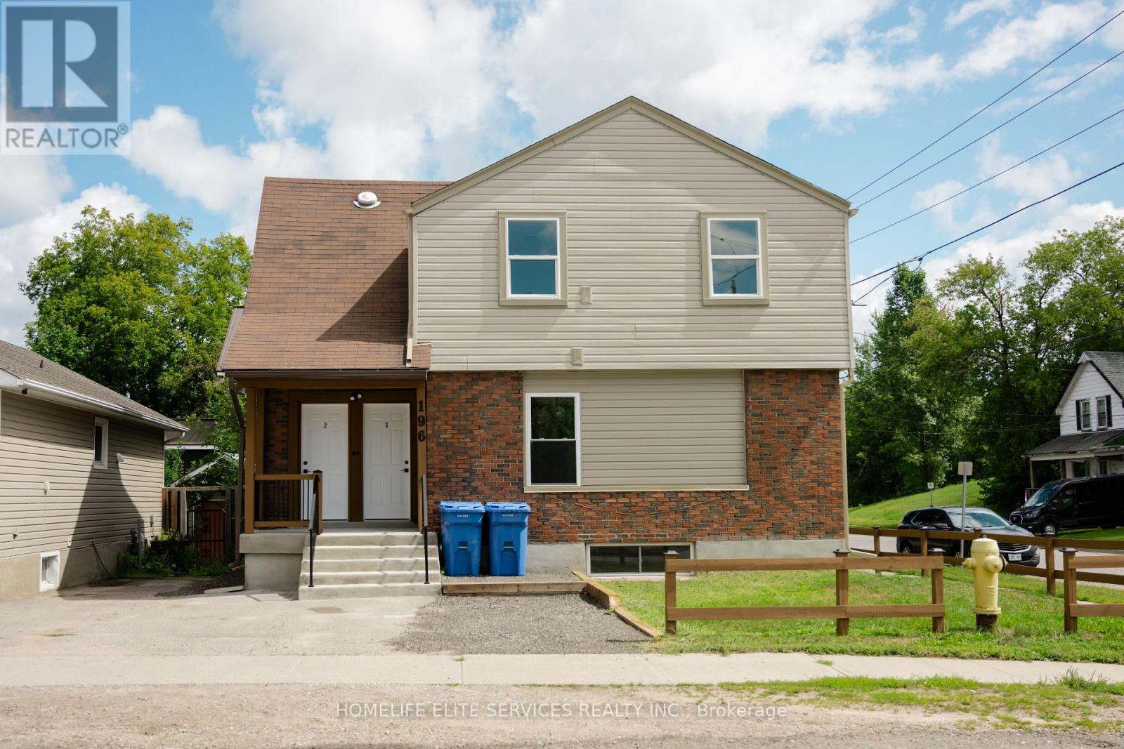 196 Second Avenue E Property Photo 1