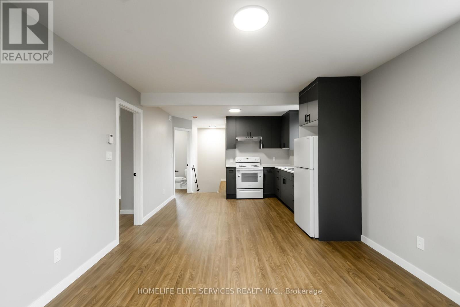 196 Second Avenue E Property Photo 24