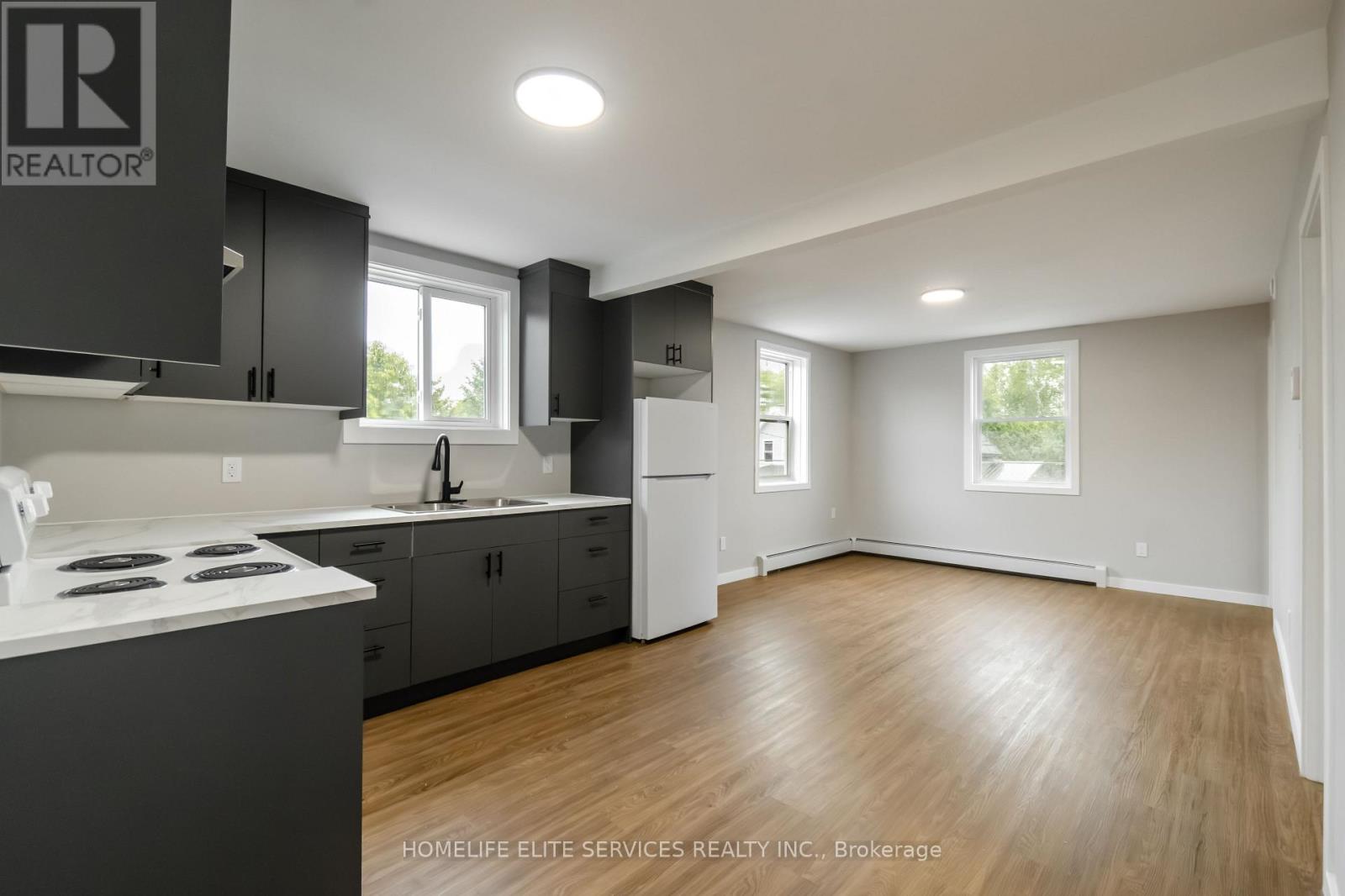 196 Second Avenue E Property Photo 33