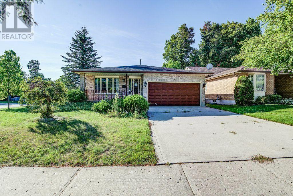 3 Cora Drive Property Photo 2