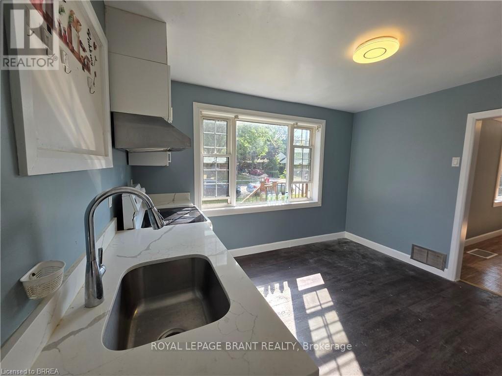 32 Forest Road Property Photo 13