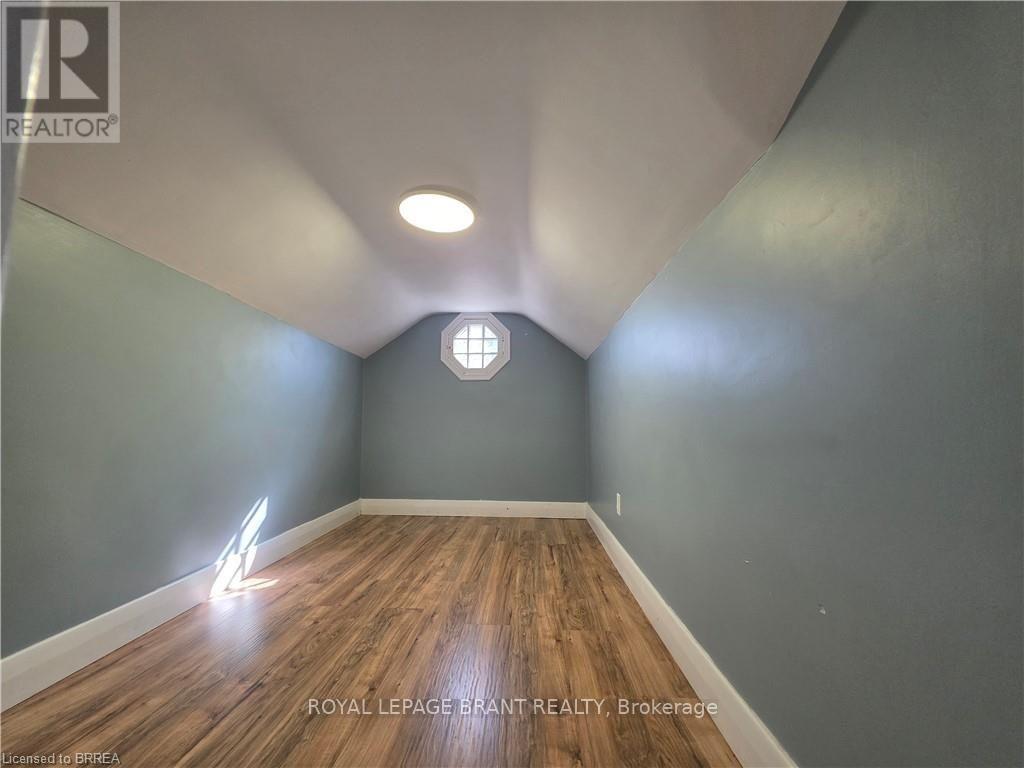 32 Forest Road Property Photo 29