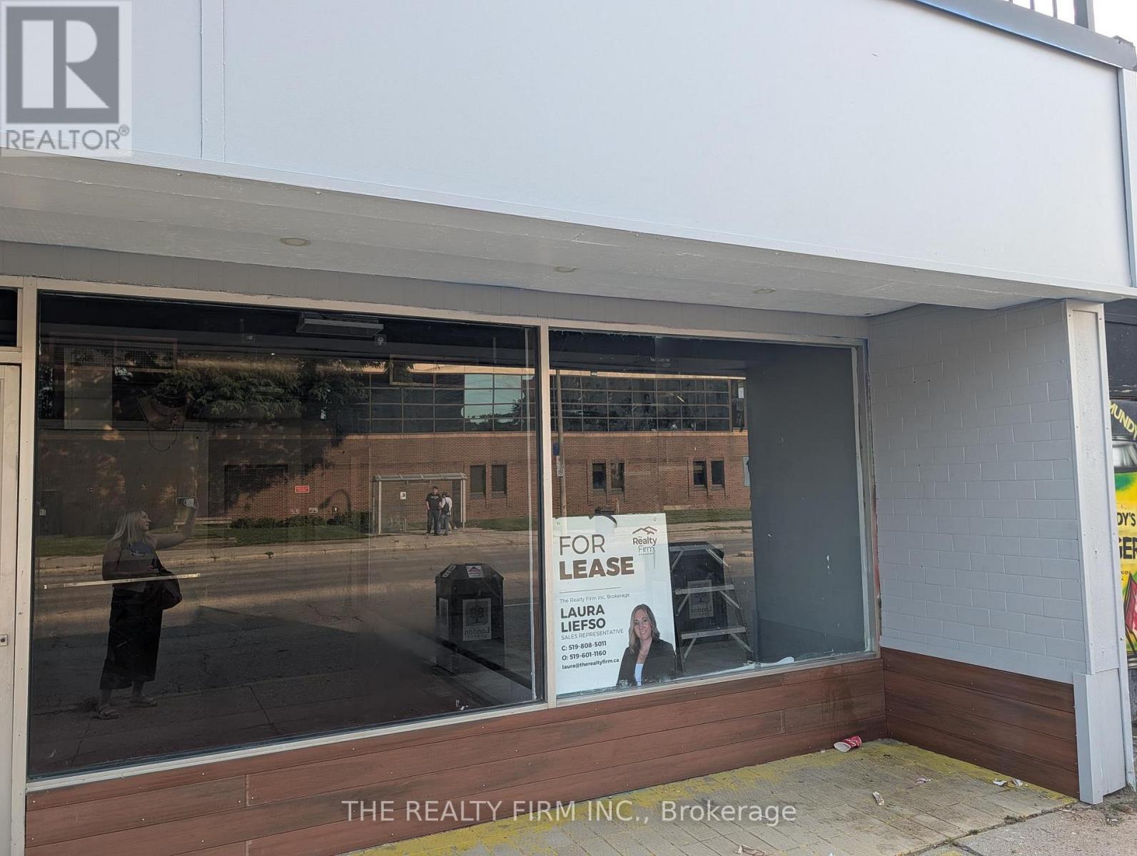 B - 609 DUNDAS STREET Property Photo 1