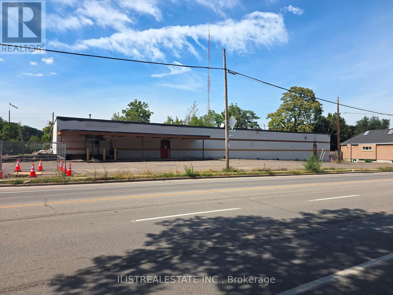 256 Gage Avenue S Property Photo 4
