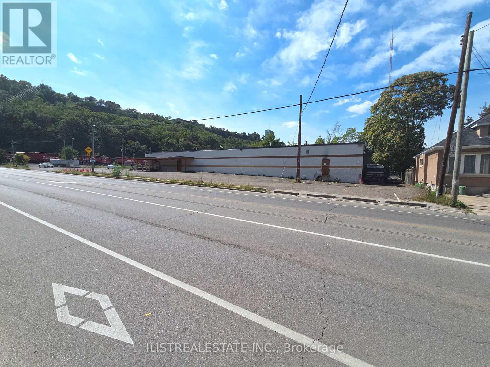 256 Gage Avenue S Property Photo 5