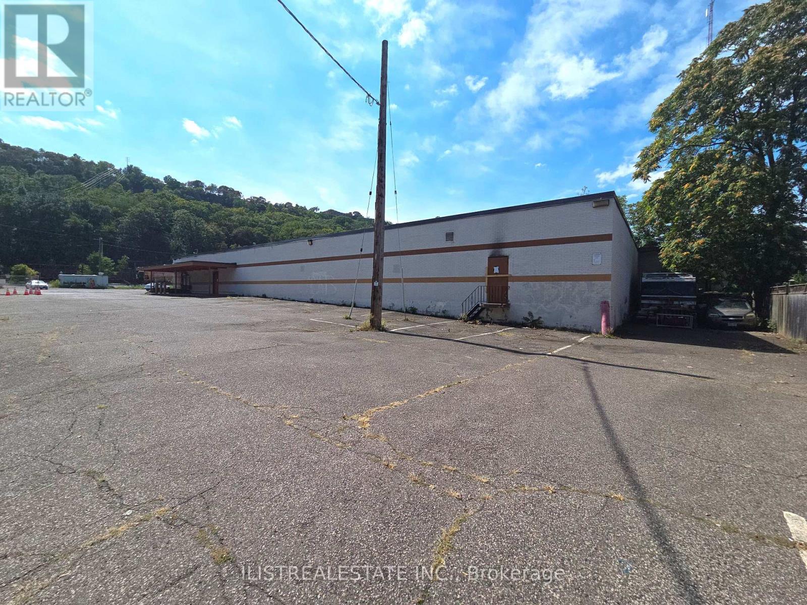 256 Gage Avenue S Property Photo 7