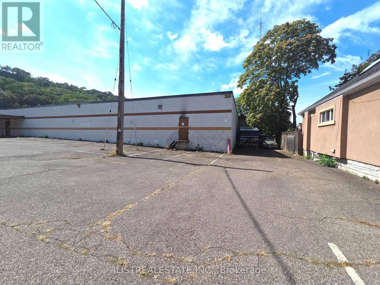 256 Gage Avenue S Property Photo 8