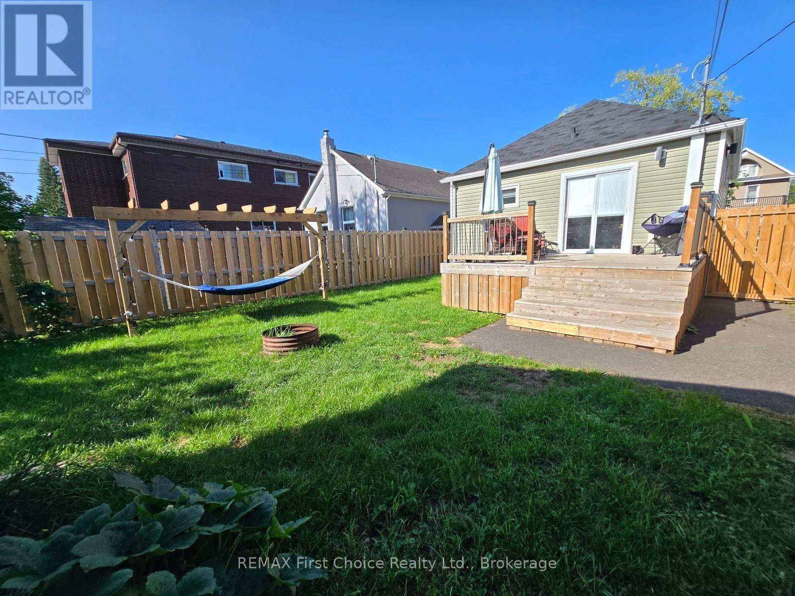 734 Franklin Street S Property Photo 13