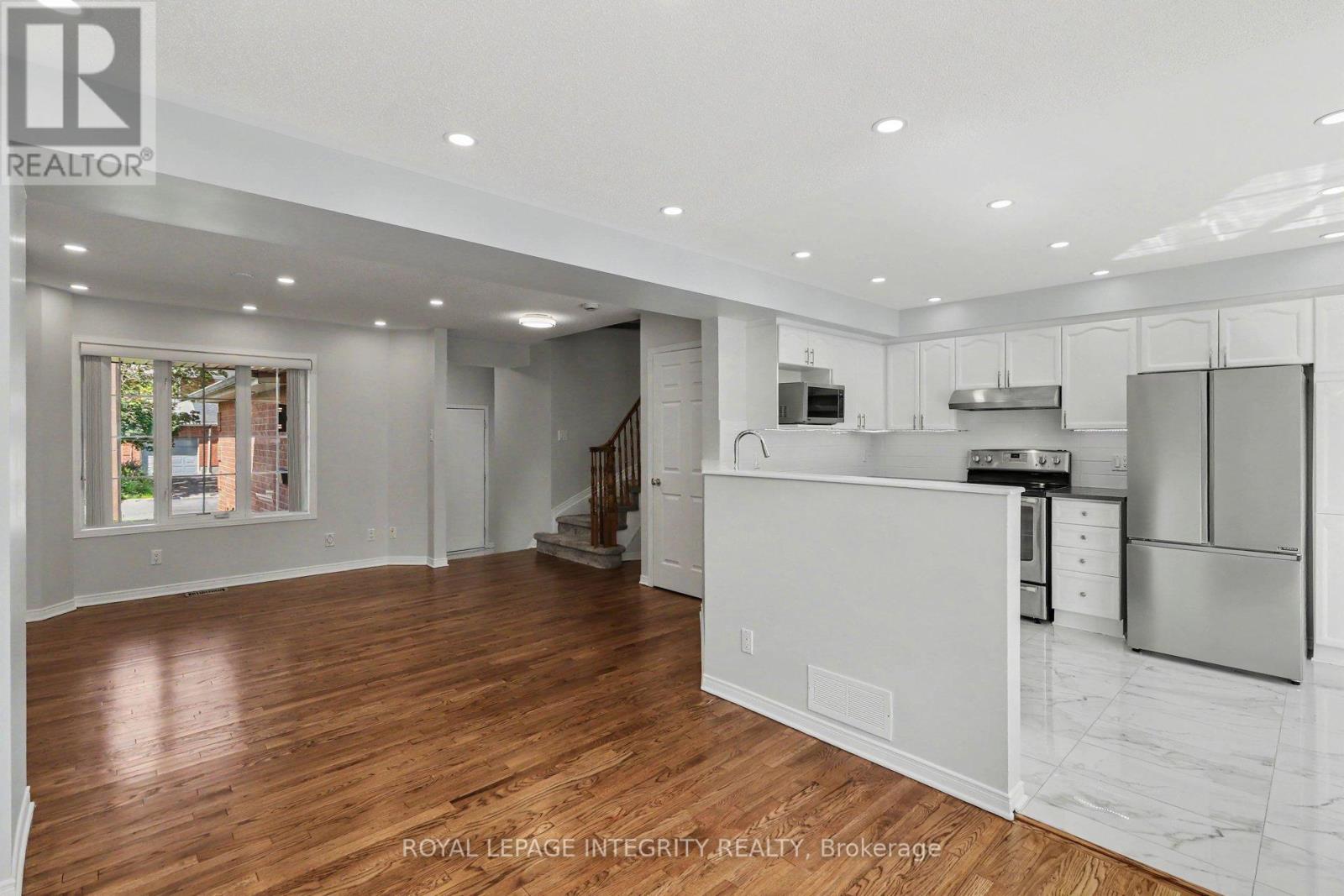 15 Angus Drive Property Photo 9