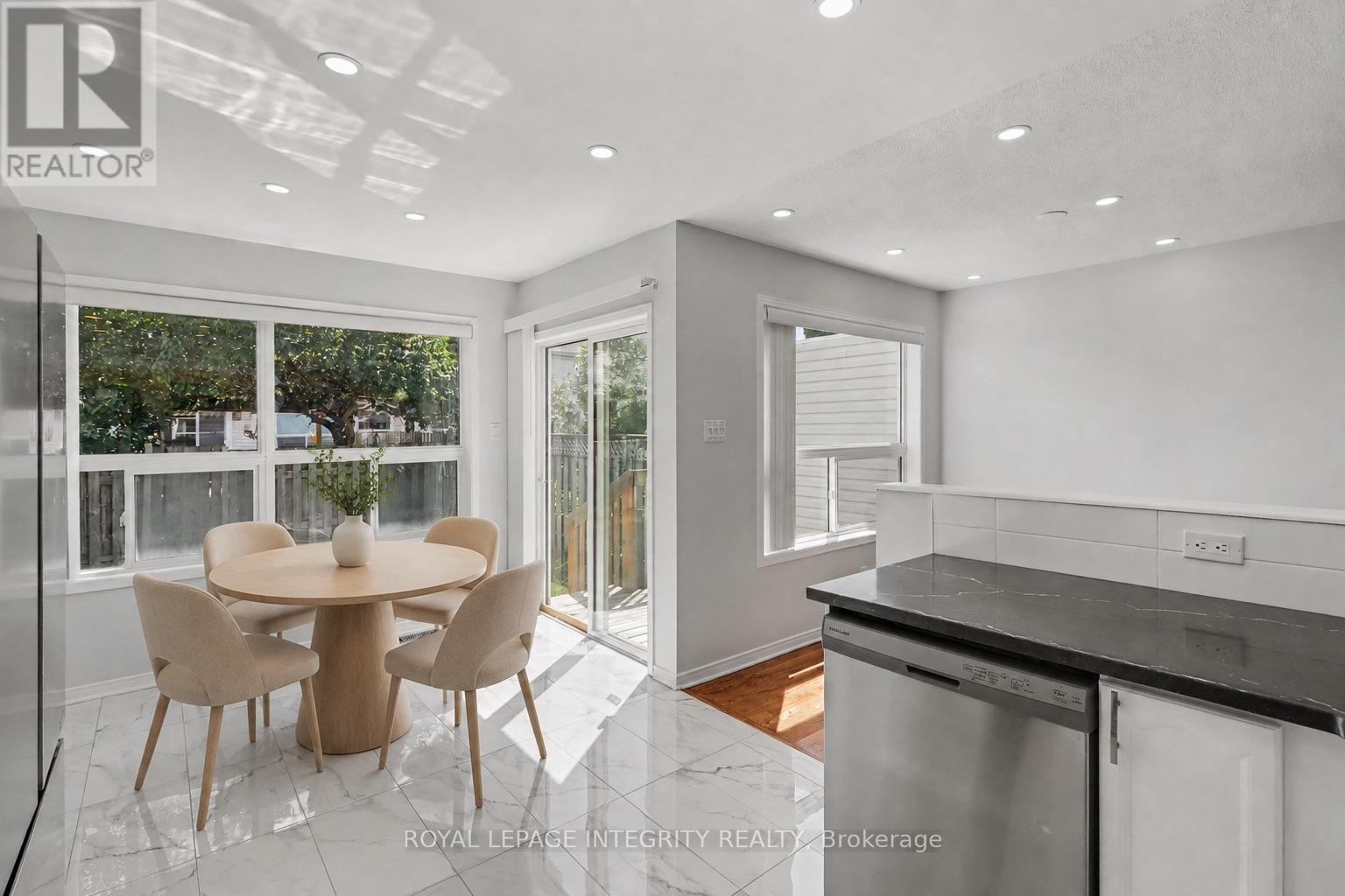 15 Angus Drive Property Photo 11